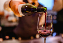 U.S. Threatens to Retaliate with 200% Tariffs on European Wines